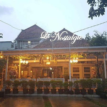 La Nostalgie Boutique Guest House Bandung Eksteriør bilde