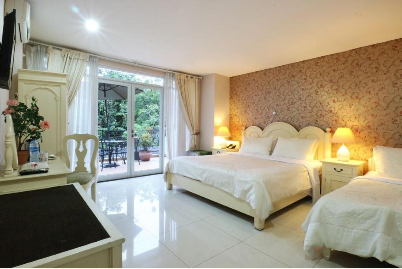 La Nostalgie Boutique Guest House Bandung Eksteriør bilde