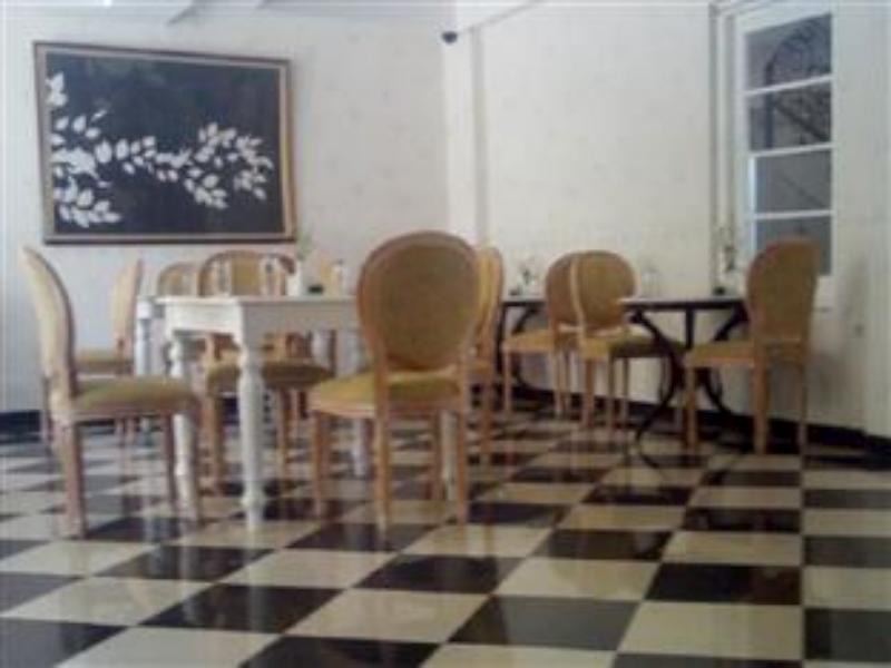 La Nostalgie Boutique Guest House Bandung Eksteriør bilde
